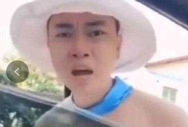 重庆保时捷女变网红“白帽姐”，男生模仿得最像，这样做好吗？