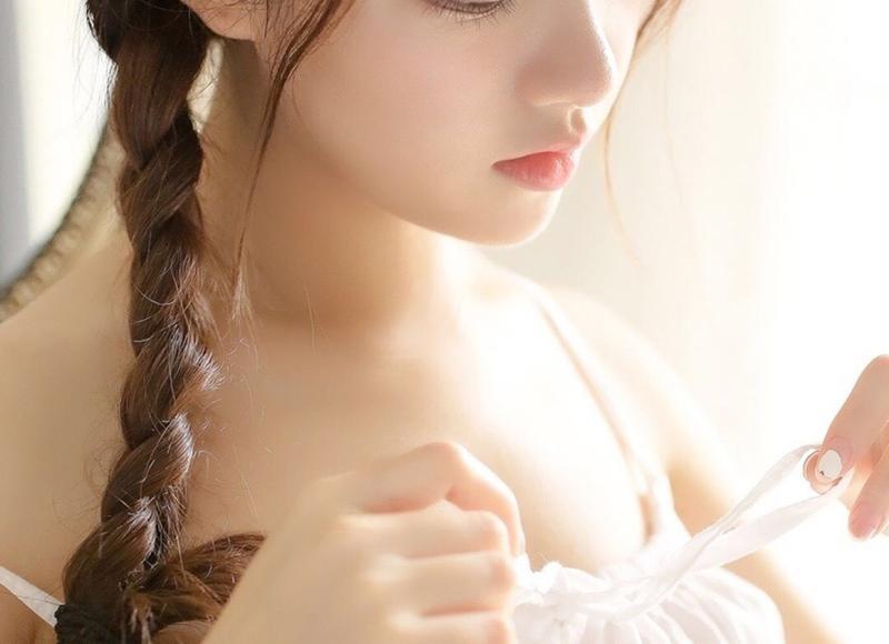 小海绵正面照（小海绵与妈妈穿亲子装背影萌萌哒）