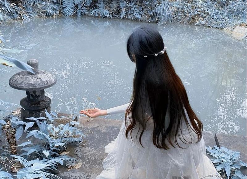 戒指宁愿大一号还是小一号