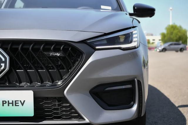 名爵6最低配试驾(名爵6试驾实测6.7秒破百)(4)