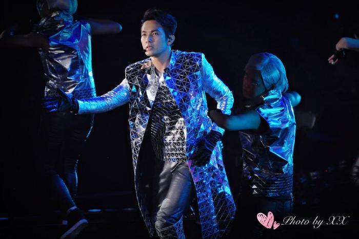 有颜又会跳舞的5位男星,郭富城只排第二,最后一位才是世界舞王