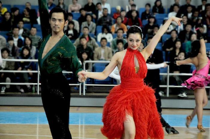 有颜又会跳舞的5位男星,郭富城只排第二,最后一位才是世界舞王